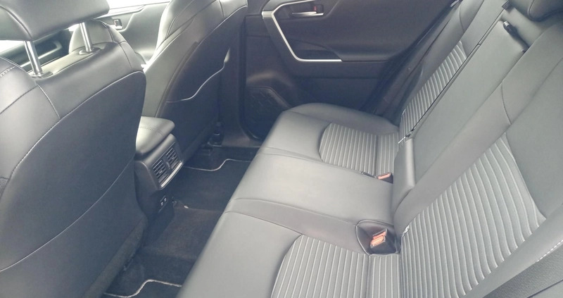 Toyota RAV4 cena 182900 przebieg: 34524, rok produkcji 2021 z Wyszogród małe 154